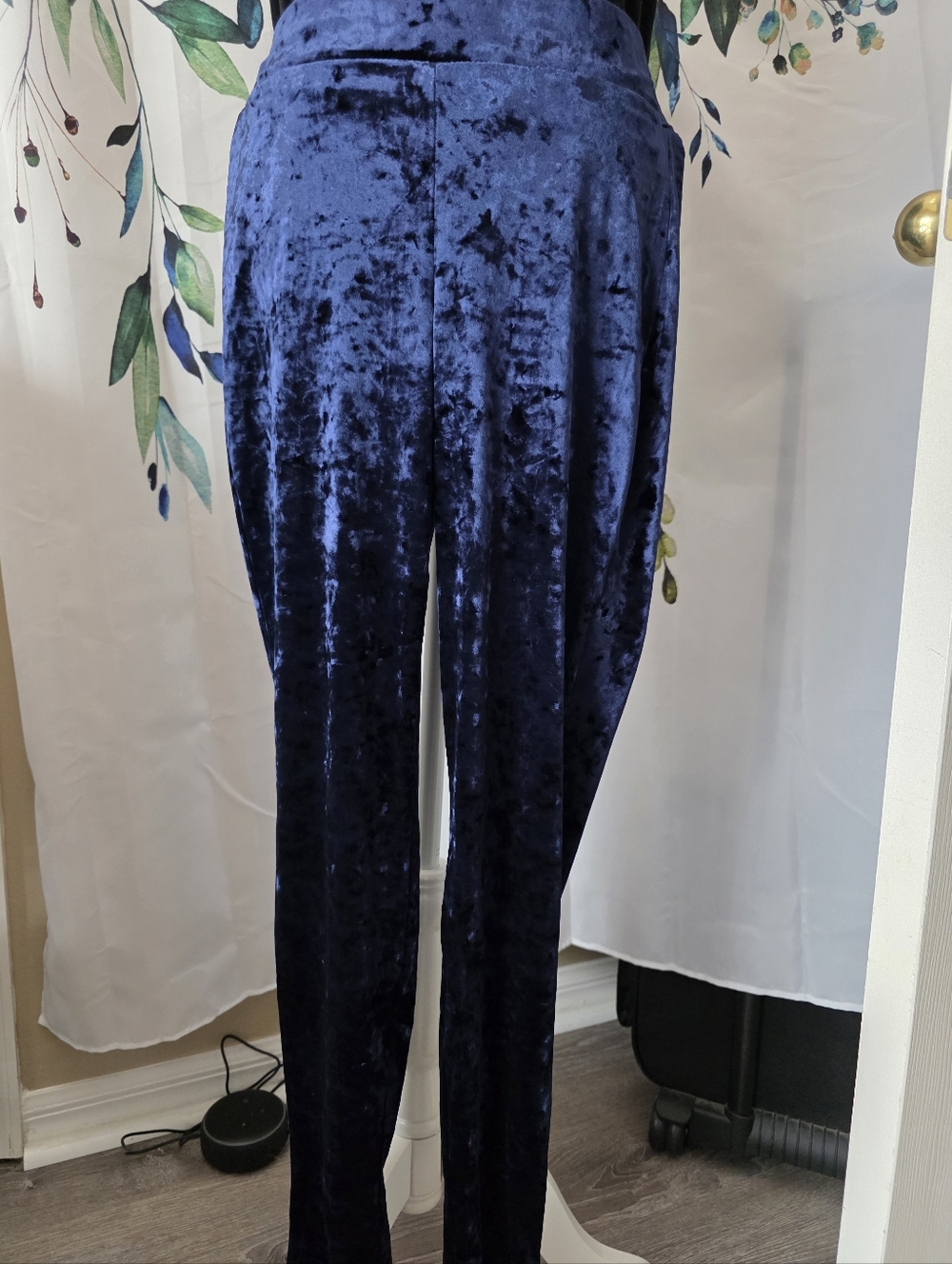 Torrid Crushed Velvet Wide-Leg Pants in Deep Navy